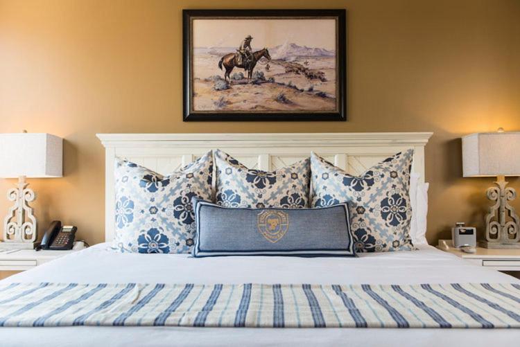 Frontier Hotel Pawhuska エクステリア 写真