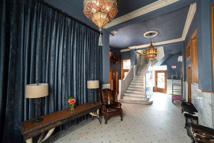 Frontier Hotel Pawhuska エクステリア 写真